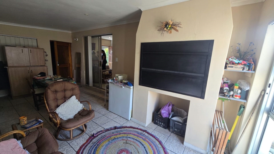 2 Bedroom Property for Sale in Protea Village Western Cape